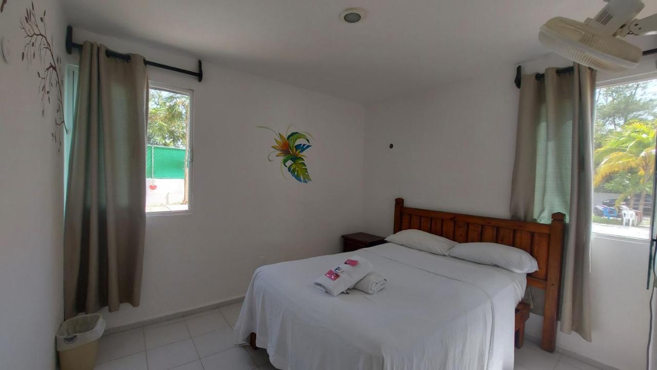 Punta Sam Hostel Cancún Buitenkant foto