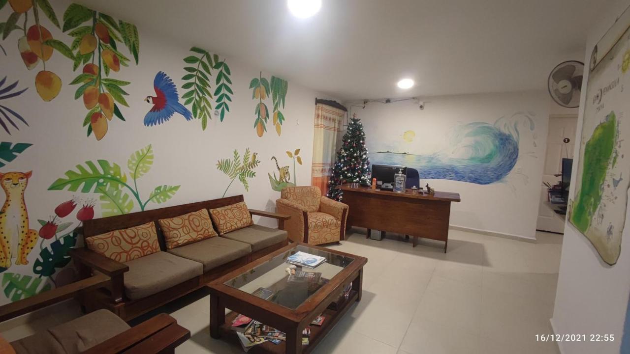 Punta Sam Hostel Cancún Buitenkant foto